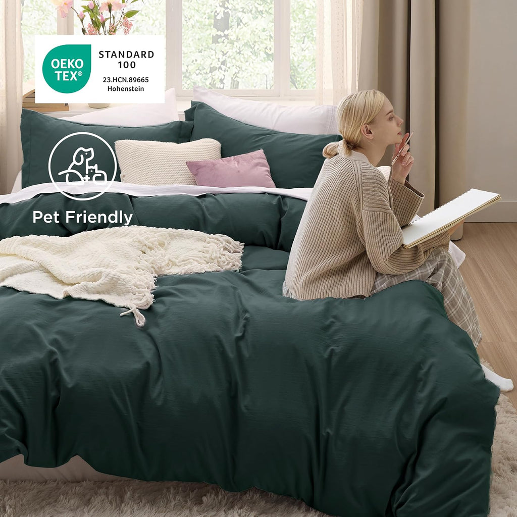 Bedsure Oversized King Duvet Cover Set - Forest Green Extra Soft Prewashed Cotton-Like Polyester, 3 Pieces (120''x98'') with Zipper Closure & 2 Pillow Shams