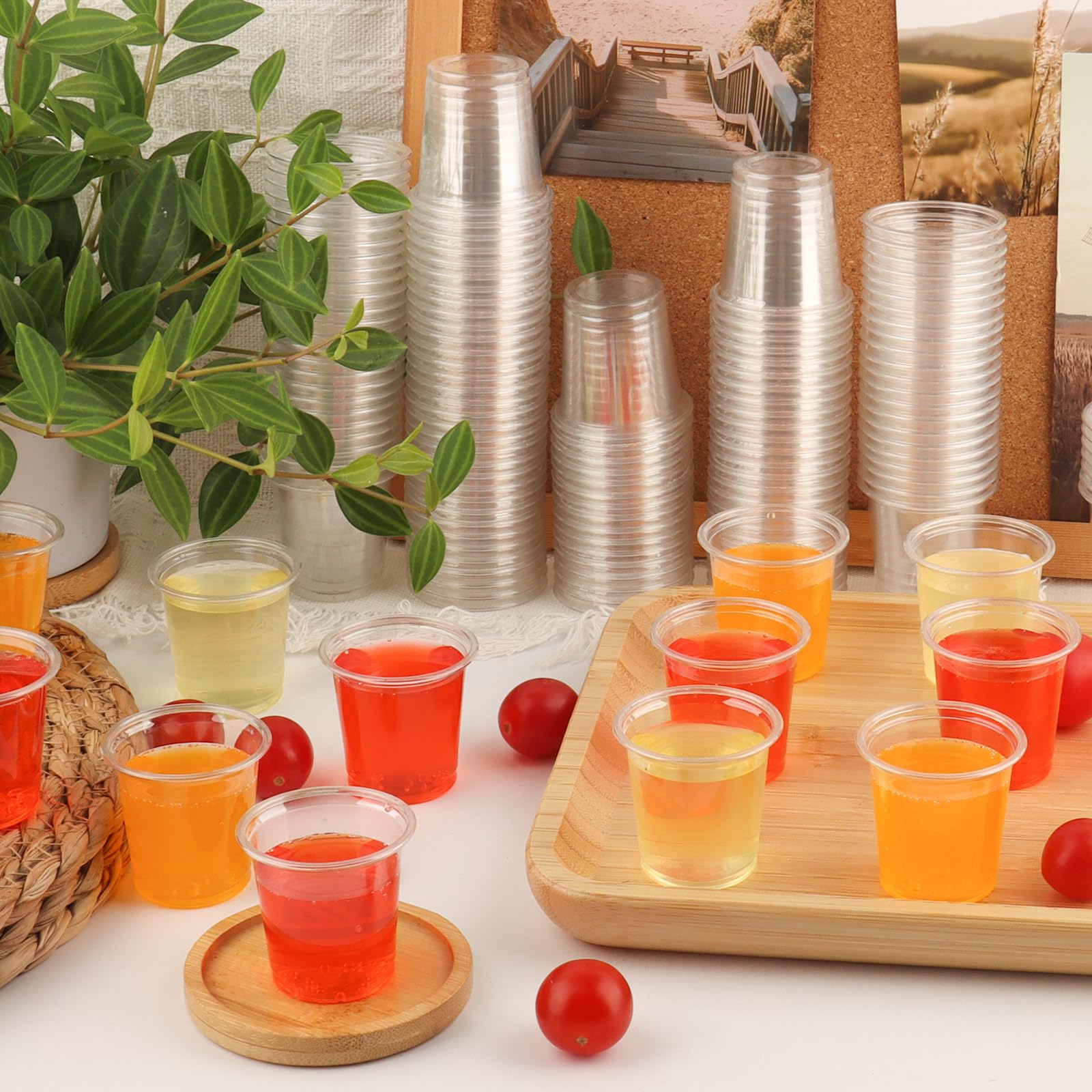 GGOLDMER 600 Pack 2oz Plastic Shot Glasses - Disposable Shot Glasses Mini Shot Cups for Wedding, Holiday, Party, 2 oz Shot Cups for Beer, Vodka, Whiskey, Tequila, Snacks (Clear)