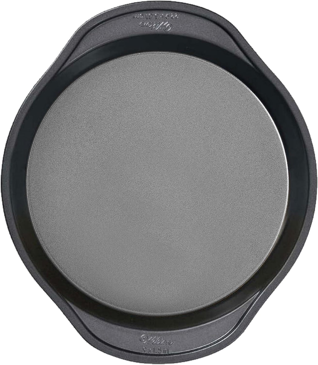 Wilton Gold Non-Stick Round Cake Pan - Premium Warp-Resistant Design, 9 x 1.5 in