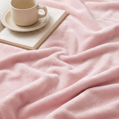 Bedsure GentleSoft Fleece Bed Blanket - Cozy Lightweight Plush Microfiber, Full Size Pink, 84x90 Inches
