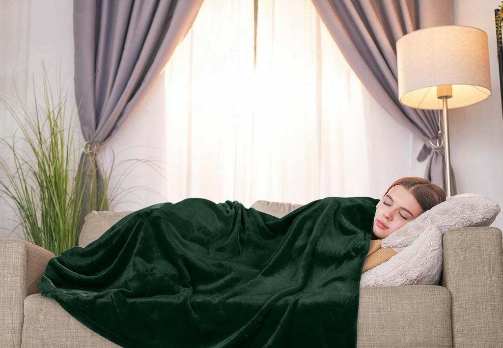 Utopia Bedding Fleece Blanket - Luxury Soft Microfiber | Twin Size 300GSM in Forest Green (60x80 Inch)
