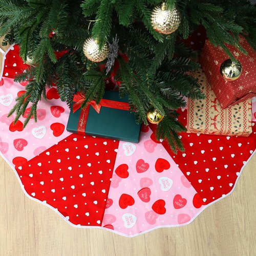 36in Double Sided Valentine's Day Tree Skirt,St. Patrick's Day Tree Skirts Decorations,Reversible Holiday Tree Mat Party Supplies for Tabletop Trees Decoration