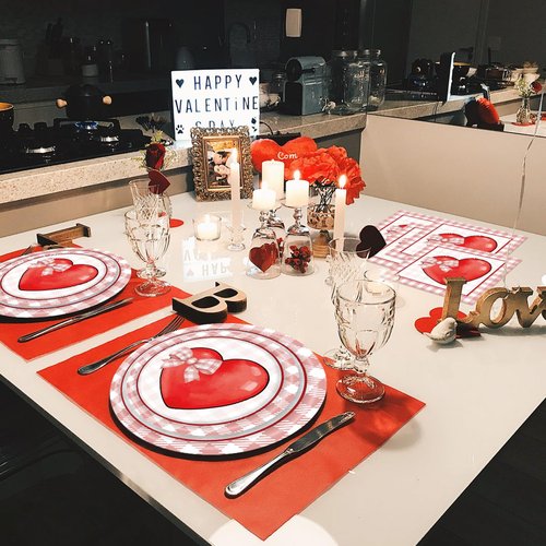 96 PCS Valentine’s Day Plates and Napkins Sets Valentine Party Dinnerware Red Heart Paper-Plates Valentines Decorations for Party,Serve 24 Guests