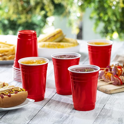 GUSTO Disposable Red Plastic Cups - 18 oz. | 50 Count Party Drinking Cups for Events & Daily Use