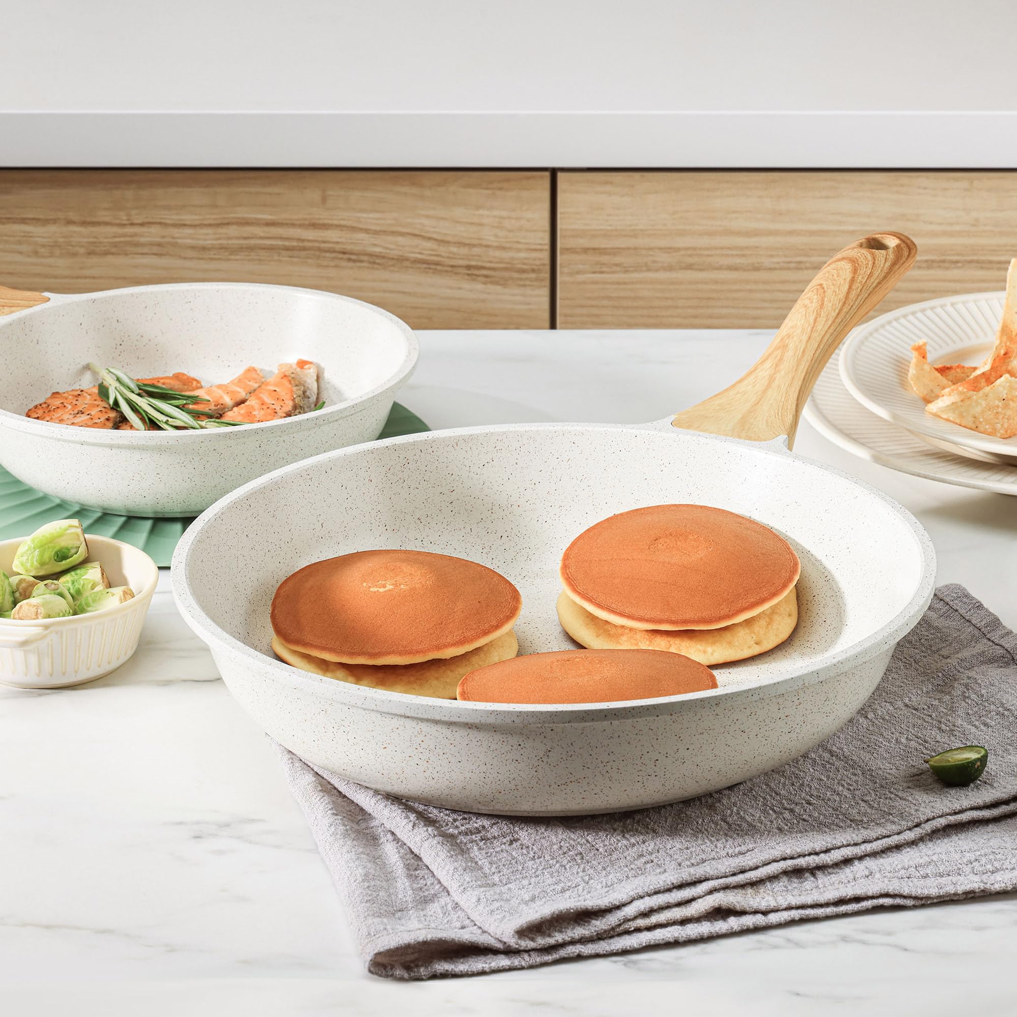SENSARTE Nonstick Ceramic Frying Pan Skillet, 9.5 Inch Omelet Pan, Healthy Non Toxic Chef Pan, Induction Compatible Egg Pan with Heat Resistant Handle, PFAS-Free