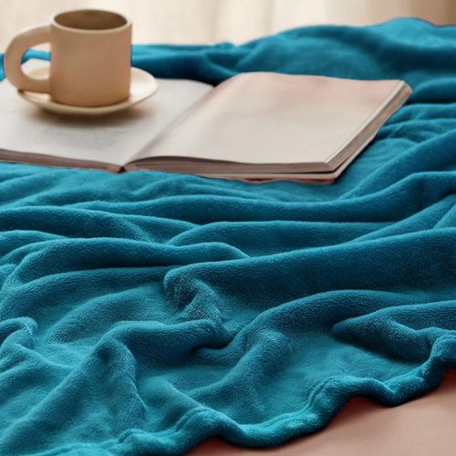 Bedsure GentleSoft Fleece Throw Blanket - Teal 300GSM Cozy Plush Blanket for Couch & Bed, 50x60 Inches