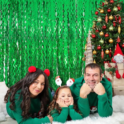 Green Tinsel Foil Fringe Curtains - Metallic Wavy Backdrop for Parties & Photo Booths