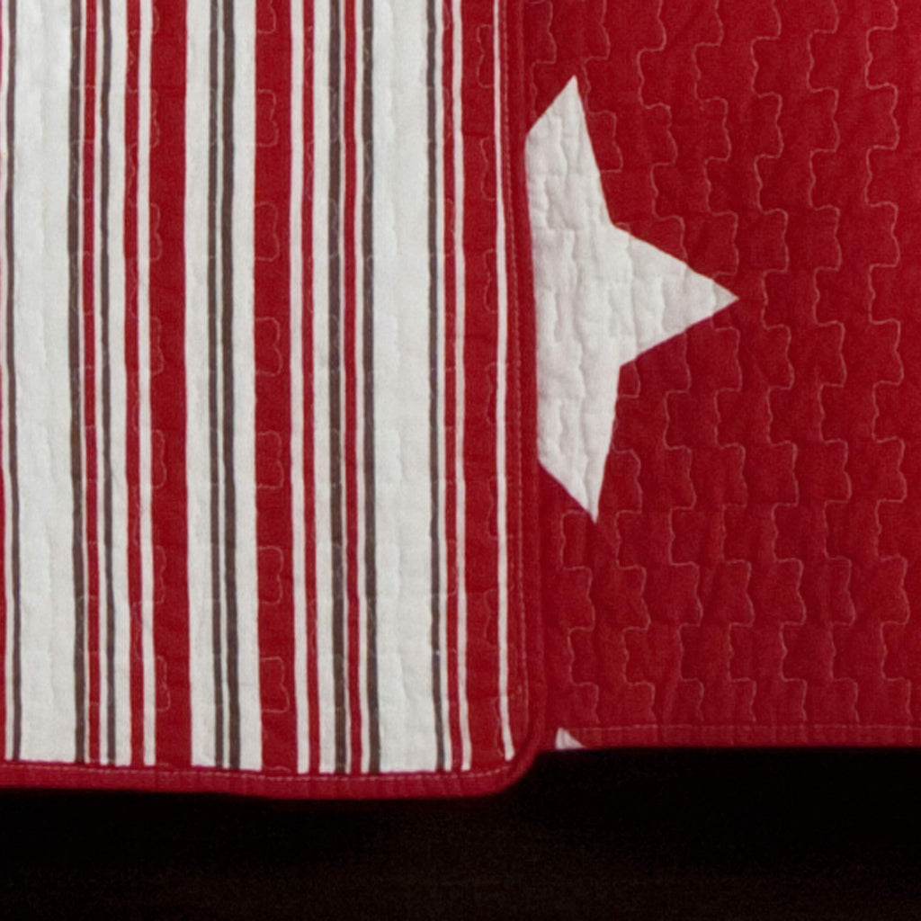 Lush Decor Star Quilt - Reversible 2 Piece Pattern Striped Bedding Set with Pillow Sham - Twin - Red