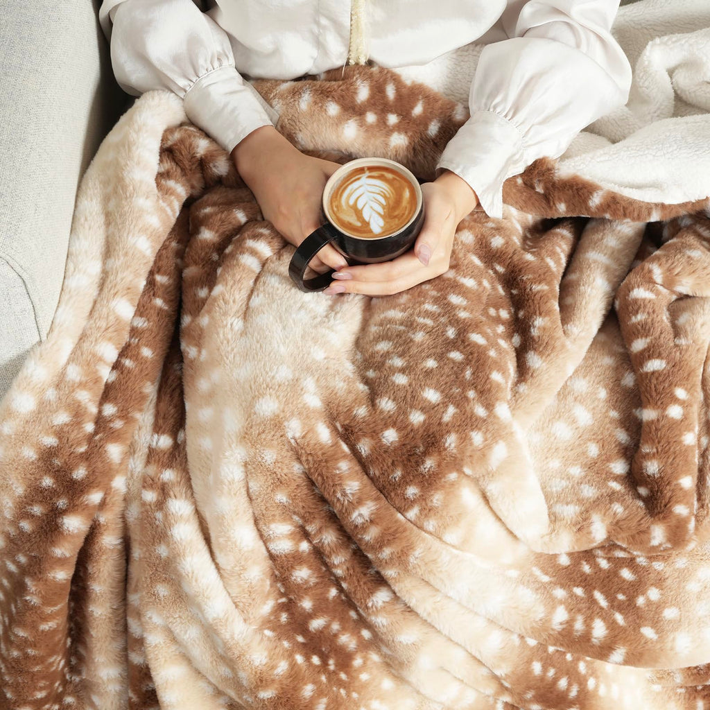 Cozy Bliss Luxury Faux Fur Throw Blanket Animal Striped Print, Non Shedding Double Sided Sherpa Blankets Super Soft Fluffy Thick Warm Throws Home Decor for Couch Bed Sofa Women (Brown, 60x80 Inches)