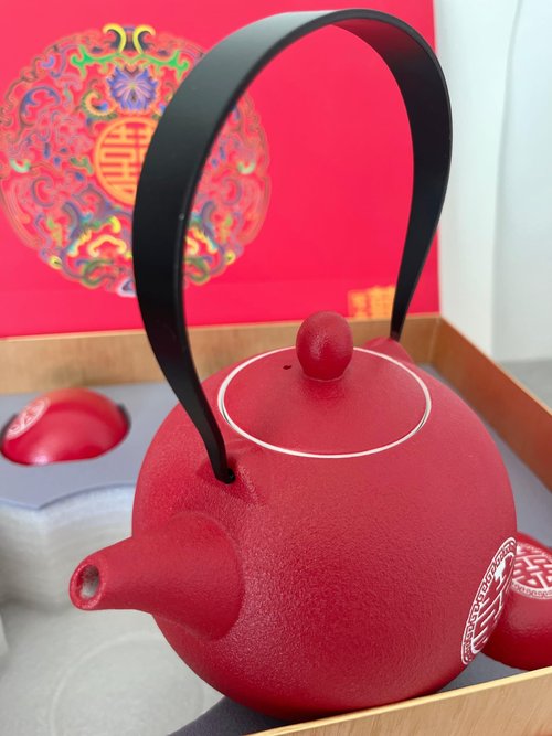 SJDHAHC Red Chinese Wedding Tea Set - Traditional Ceramic Double Happiness Tea Ceremony Set with 1 Teapot, 8 Teacups, Gift Box - Chinese Tea Set for Engagements, Bridal Showers and Couples' Gifts