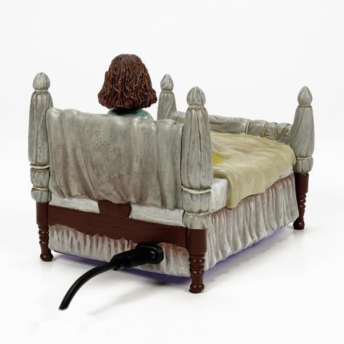 Department 56 Fright Avenue Village Accessories The Exorcist Regan Possessed Lit Animated Figurine, 4 Inch, Multicolor