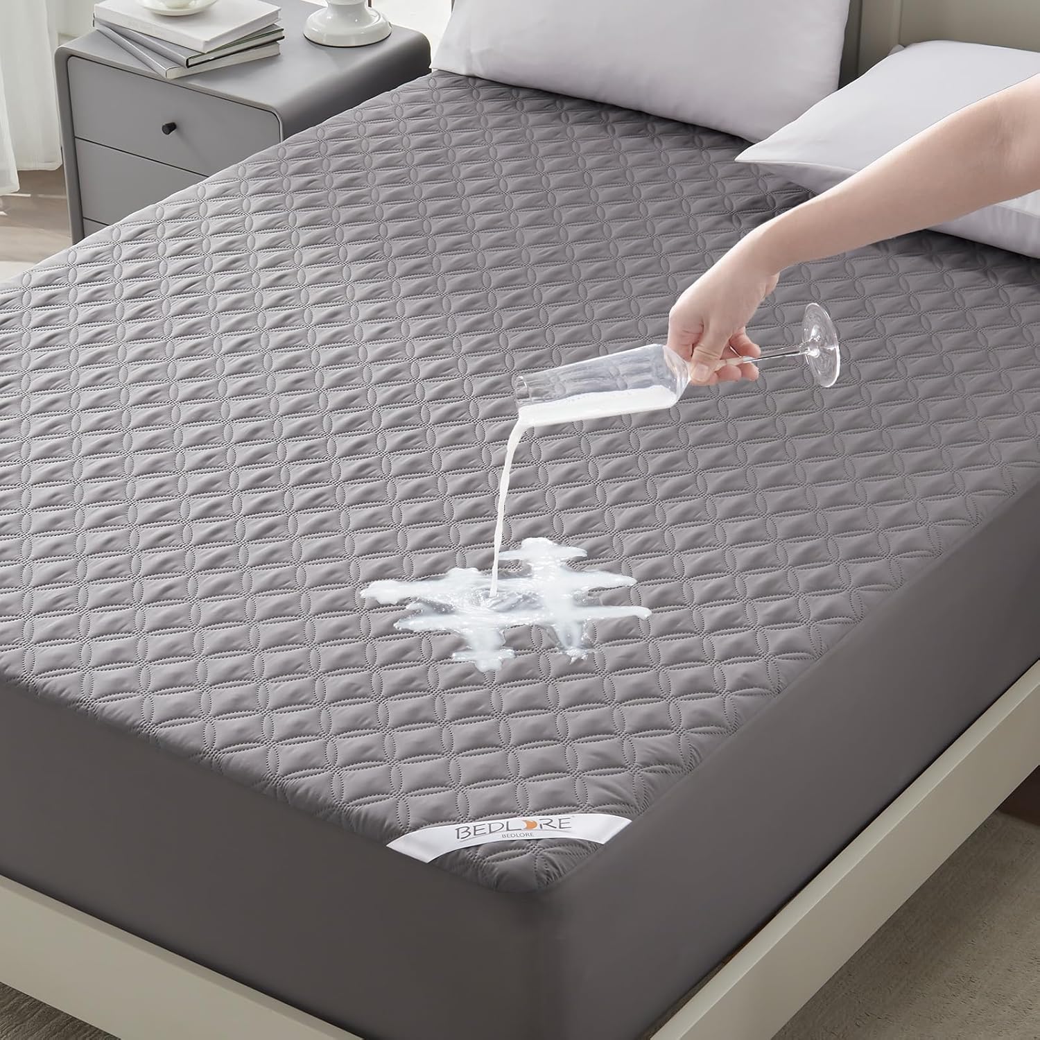 Skiennix Waterproof Mattress Protector - Noiseless Queen Size Pad with Deep Pocket | Soft, Breathable & Washable (Gray)