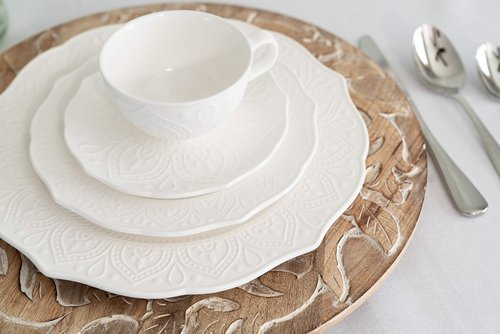 10 Strawberry Street Dahlia 10.5" White Dinner Plate, Set of 6