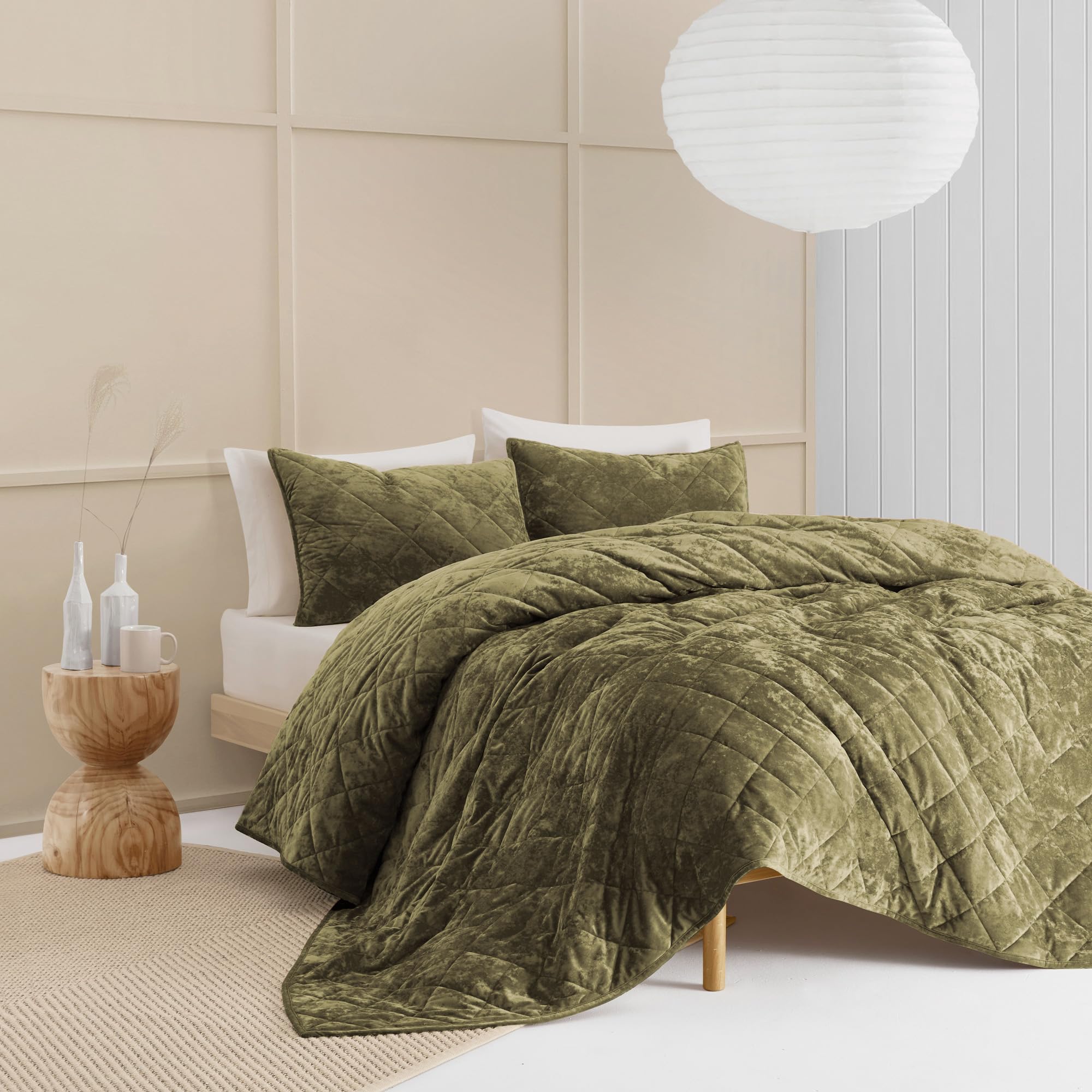 Wonderful Luxury Velvet Green Quilt Set Queen, Diamond Stitch Pattern Bedding, Lightweight Ultra-Soft Skin-Friendly, All-Season, Versatile as Comforter/Bedspread for Adults Teens Kids Bedroom,94"x94"