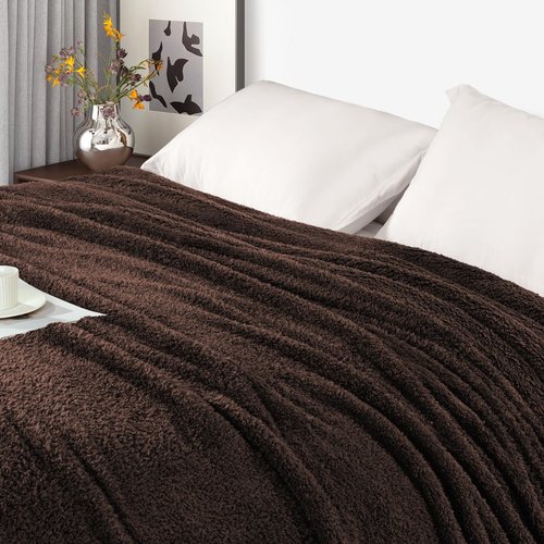 Exclusivo Mezcla Fleece King Size Bed Blanket, Ultra Soft, Lightweight and Fuzzy Coffee Blanket for Women, Home Decor, 90x104 Inches