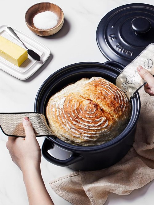 LE TAUCI 3 Qt Ceramic Dutch Oven - Lightweight, Non-Toxic & Dishwasher Safe for Bread Baking | Midnight Blue