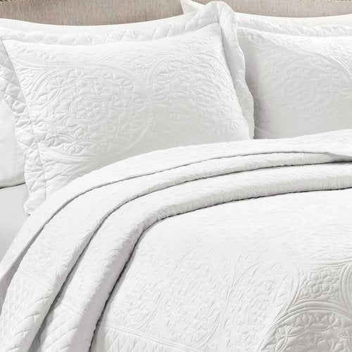 Lush Decor Medallion Scallop 3 Piece Bedspread, King, Neutral