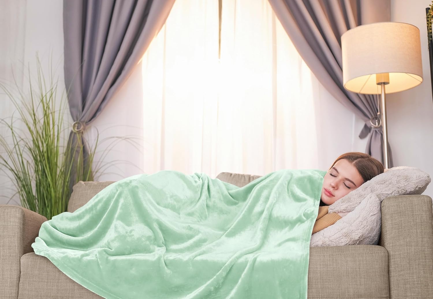 Utopia Bedding Fleece Blanket - Ultra Soft Mint Green Twin Size (60x80 Inches) | Cozy All-Season Microfiber Decor