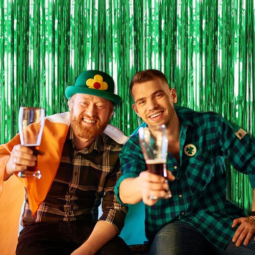 Foil Curtain Backdrop by [Brand Name] - 20 Pack Green Metallic Tinsel Fringe for Parties & Events