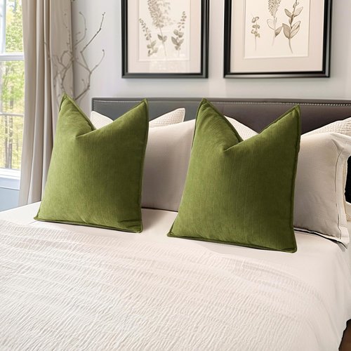 MIULEE Decorative Pillow Covers - Luxurious Soft Chenille in Moss Green | 18x18 Inch Farmhouse Style for Sofa & Bedroom