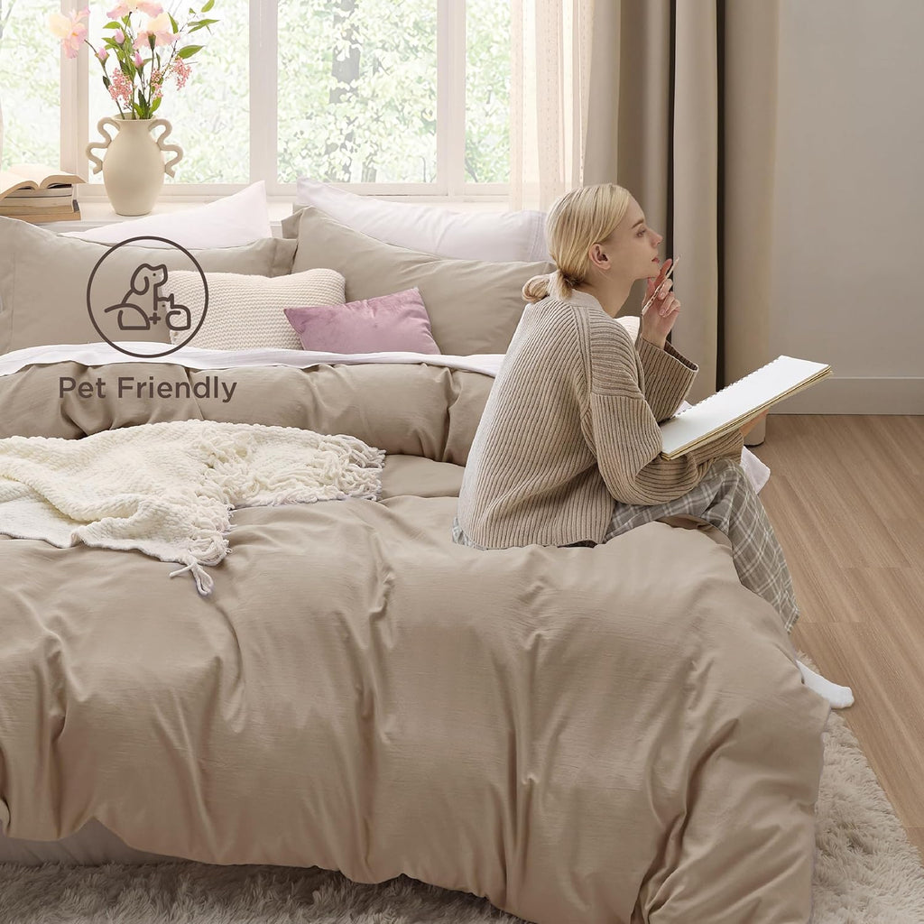 Bedsure King Size Duvet Cover Set - Extra Soft Prewashed Cotton-Like Bedding, Light Brown | 3 Pieces, Zipper Closure