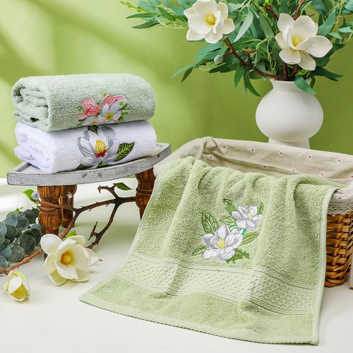Tingjoo Magnolia Floral Hand Towels Farmhouse Green White Magnolia Bathroom Decor 14x29 Inch Embroidered Decorative Cute Summer Flowers Cotton Soft Absorbent Hand Towels for Bathroom Kitchen