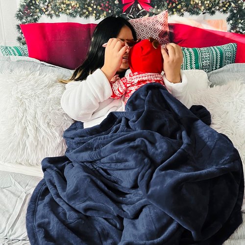 Bedsure GentleSoft Fleece Blanket - Cozy Navy Blue California King Size, 102x96 Inches for Ultimate Comfort