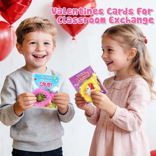 30 Pcs Valentines Day Card for Kids School with Multi-color Stretchy String Toys, Valentines Day Gifts for Kids Classroom, Dinosaur Unicorn Stress Sensory Fidget Toys for Party Favors Prize Exchange