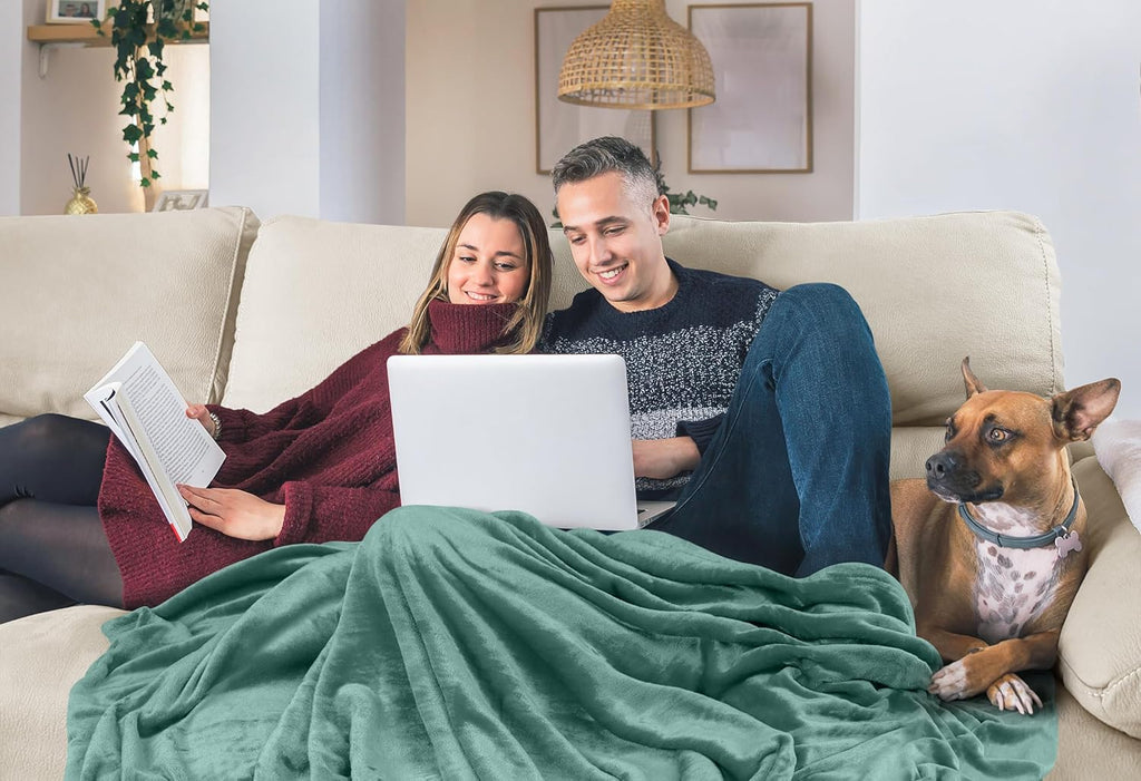 Utopia Bedding Fleece Blanket - Luxury Soft Anti-Static Microfiber | Queen Size Celadon (90x90 Inch)