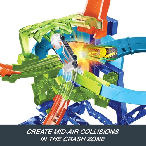 Hot Wheels | Stunt Track Set with Mid-Air Crash - 1:64 Scale Die-Cast Car & Motorized Booster