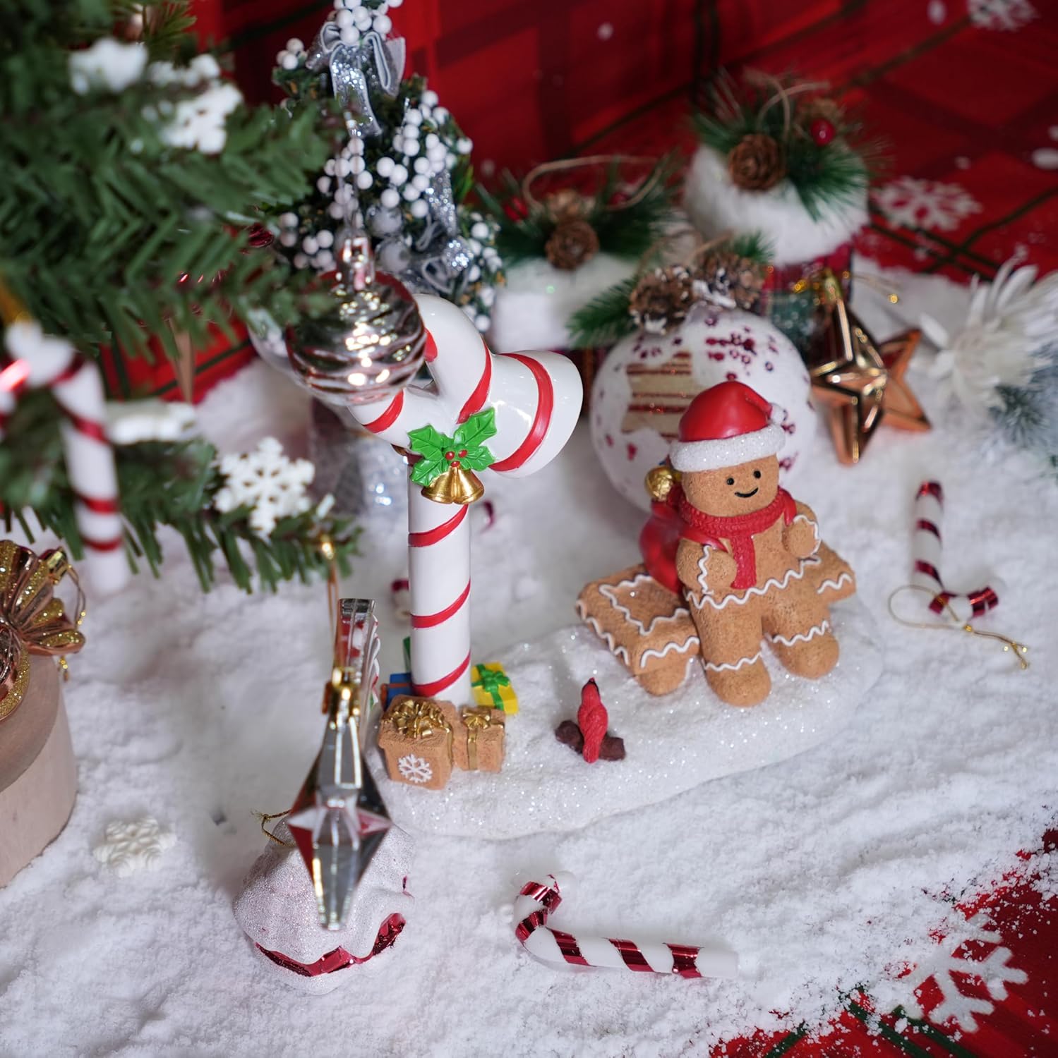 Skiennix Christmas Gingerbread Man Figurines - Cute Indoor Home Decor for Tabletop & Fireplace