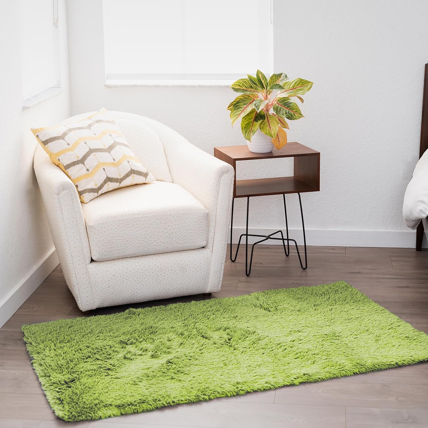 Ophanie Green Grass Area Rug - Soft Fluffy Shag Carpet for Bedroom | 3x5 Cute Kids Nursery Decor