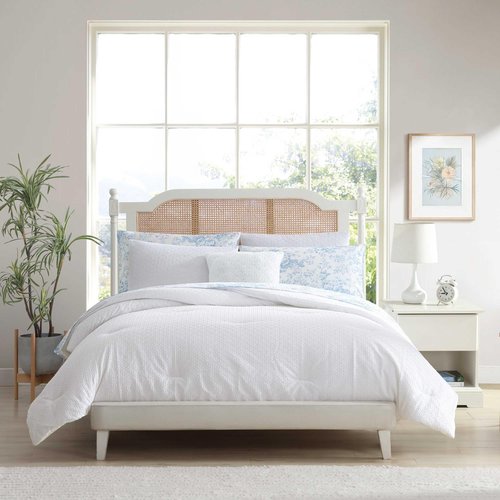Laura Ashley - Twin XL Comforter Set, Soft Embossed Diamond Bedding, 6 Piece Bonus Bed Set with Matching Shams, Bed Sheets & Throw Pillow (Margaret White)