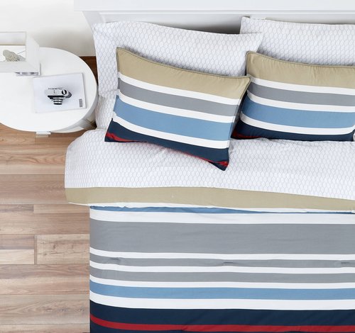 Nautica - Twin Comforter Set, Reversible Cotton Bedding with Matching Sham, Medium Weight for Year Round Use, Oeko-Tex Certified, Dorm Essentials (Bradford Navy/Khaki)