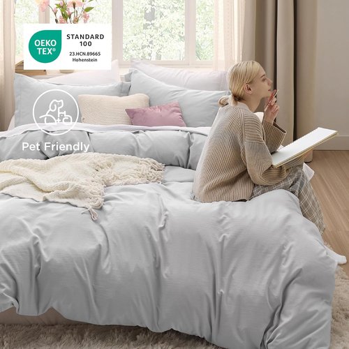 Bedsure Duvet Cover Set - Light Grey Full Size Bedding, Extra Soft Cotton-Like Polyester, 3 Pieces with Zipper Closure & 2 Pillow Shams, 80x90 Inches
