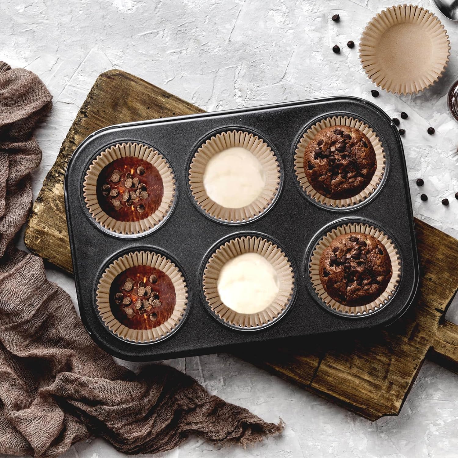 Regine Switzerland Cupcake Liners - Natural Baking Cups for Muffins | 200 Pack Standard Size