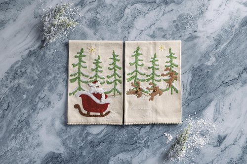 Mud Pie Christmas Santa Sleigh Towel Set