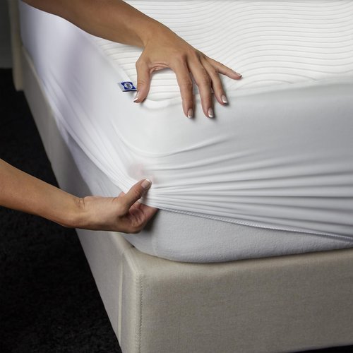 Sealy Clean Protection Waterproof Fitted Mattress Protector King Comfort Soft Knit Top Sidewall Mattress Cover (White)