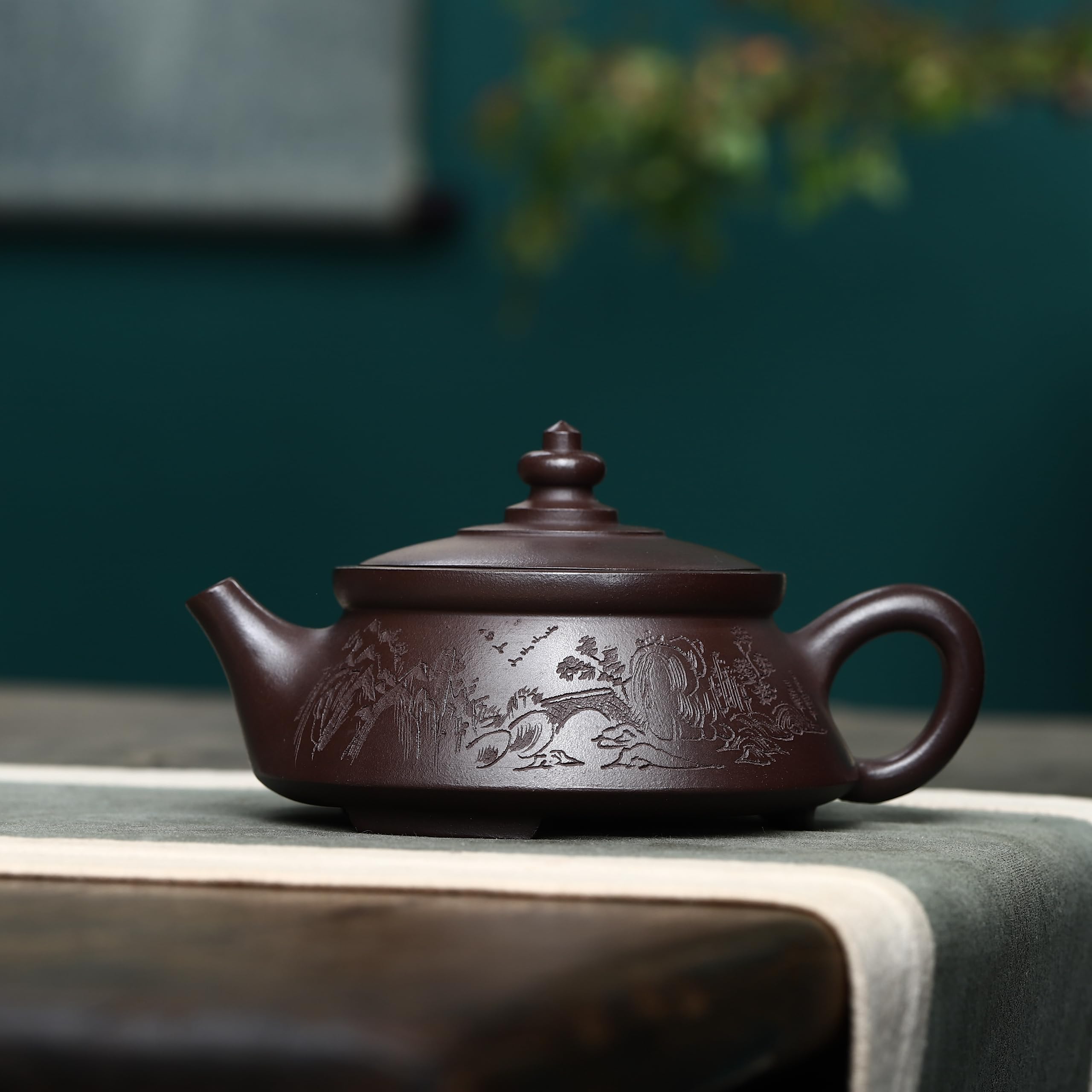 SILINE Zisha Tea Pot,Chinese Genuine Handmade Yixing Clay Teapot 8 Oz,Infuse Brew Kung Fu Loose Leaf Tea Maker -Suiyuan,Zini Purple Clay