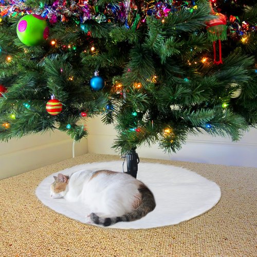 Christmas Tree Skirt, 24 Inch Faux Fur White Tree Skirt Small Snowy White Plush Velvet Xmas Tree Mat Base Cover for Holiday Home Party Decorations