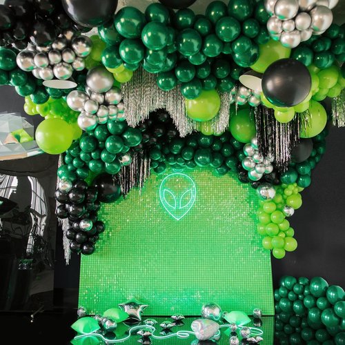 Enanal 154pcs Alien Balloon Arch Kit - Green Black Silver Latex Balloons with Alien/UFO/Cow/Burst Foil Balloons for Alien Decorations, Space Birthday, Trunk or Treat Car Decor