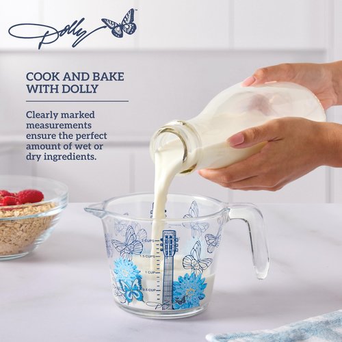Dolly Parton Glass Measuring Cup, Easy-Read Markings, Spout and Handle, Oven and Dishwasher Safe, 2 Cup