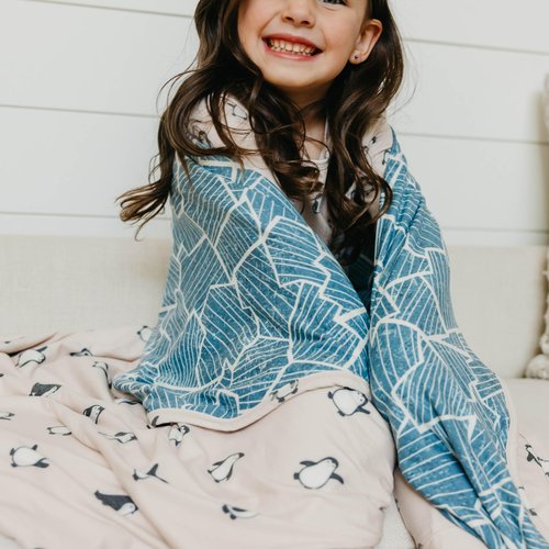 Copper Pearl Penguins 3-Layer Stretchy Quilt