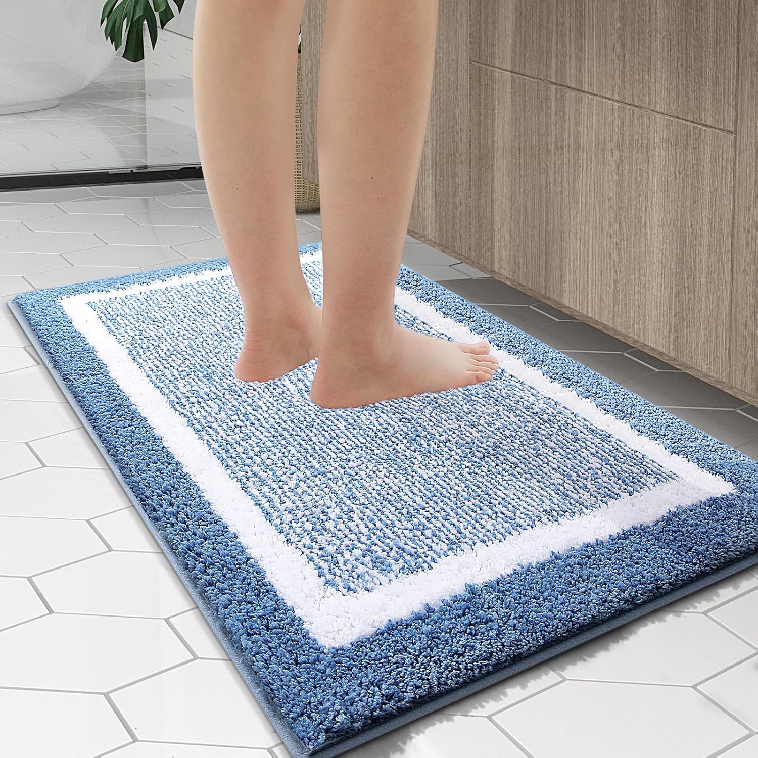 OLANLY Bathroom Rugs - Extra Soft Microfiber Bath Mat | Non-Slip, Machine Washable, Quick Dry (24x16, Blue)