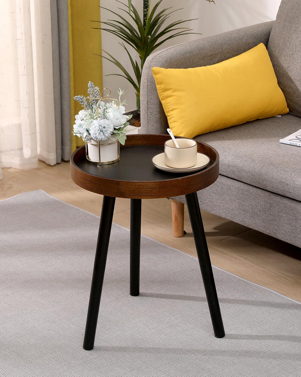 GTIWROTN Small Round Side Table, Solid Wood End Table with 3 Metal Legs, Modern Accent Table Circle Coffee Table for Living Room Bedroom Office and Small Spaces, 15.7 * 15.7 * 18 inch