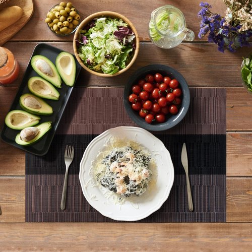 Aofmee Placemats, Heat Resistant Place Mats Set of 6, Washable PVC Table Mats, Woven Vinyl Plastic Placemats for Kitchen Dining Table, Non-Slip Stain Resistant Placemat Indoor Outdoor, Easy to Clean