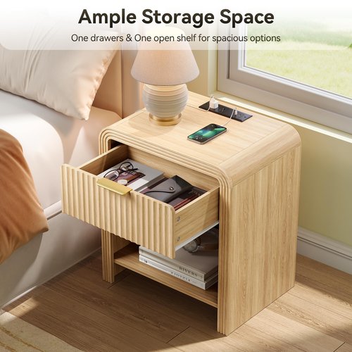 Decofy Fluted Nightstand with Charging Station, Modern Bedroom Furniture Side Table with Gold Handles, Drawers & Open Shelf, Curved Profile Design, End Table Wood Organizer for Bedroom, Natural Oak