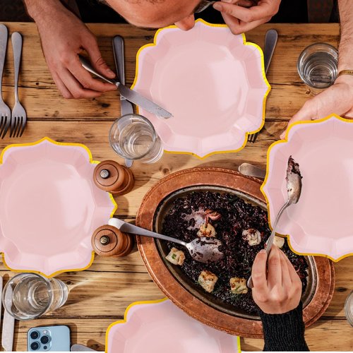 Growswally 50 Pieces Light Pink Paper Plates with Gold Foil 7 Inch Pink Scalloped Plates Disposable Dinner Plates for Birthday Weddings Baby Shower