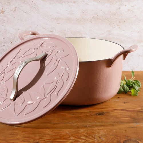 Bloomhouse 7 Qt Cast Iron Dutch Oven W/Embossed Lid, European Enamel, & Walnut Wood Trivet - Orchid Pink