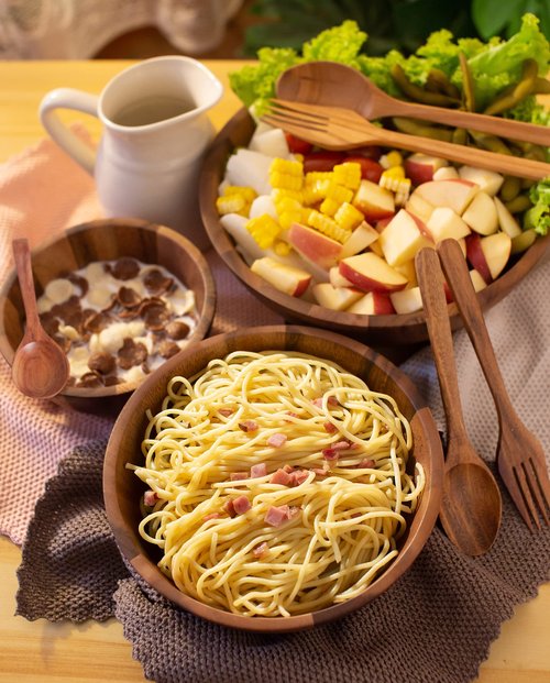 BestySuperStore Nesting Round Wood Bowls Mix Size 9½”, 8½”, 7” Stackable Acacia Wooden Bowl Set with Spoons and Forks for salad dip sauce snack rice pasta soup fruit cereal Tableware Nested Dish Sets
